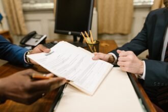 What to Know Before Choosing How To File For Divorce - How-To Guides - divorce guidance and family law support